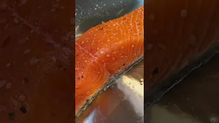 Cooking salmon in a stainless steel pan FAIL