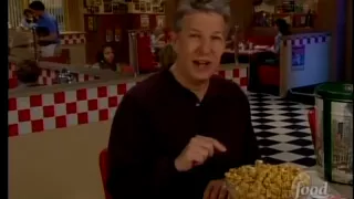 Chicago Caramel Popcorn Shop | UnWrapped with Marc Summers | Garrett Popcorn