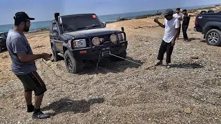 land cruiser stuck and rescue at gadani beach balochistan🇵🇰