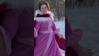 Рождественская версия Белль #beautyandthebeast #disney #cosplay #косплей