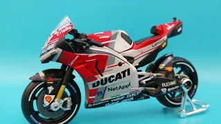 Ducati Desmosedici GP18 Rider Andrea Dovizioso made by Maisto in scale 1:18 diecast motorcycle