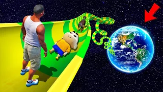 SHINCHAN AND FRANKLIN TRIED THE IMPOSSIBLE GIANT WATERSLIDE FROM SPACE CHALLENGE GTA 5