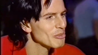 Duran Duran -  Warren Cuccurullo a 'vegan nudist'  - 1988 SUPER channel