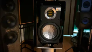 ELAC BS243.2 Bookshelf Speakers! (4K 60fps)