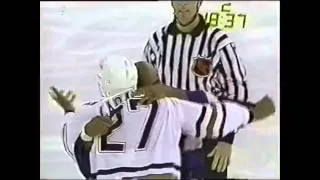 Donald Brashear vs Georges Laraque Round 1