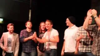 Jus in Bello 2013 - Jensen singing Carry on my wayward son