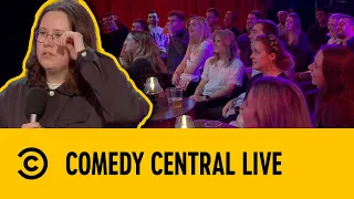 Chloe Petts "Has The Aura Of A Nine Incher" | Comedy Central Live