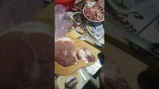 ТОП Лучшая недорогая электрическая мясорубка для дома