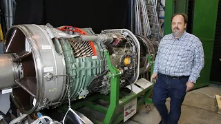 How does an aircraft engine work?