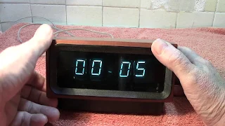 Russian Elektronika 4  (r 9.02)  1970-80s  VFD Digital Clock.