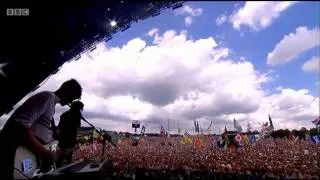 THE 1975 - MONEY- LIVE // Glastonbury 2014