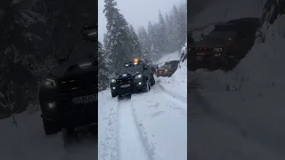 Mercedes Benz X Class pickup truck to rescue another vehicle stuck in the snow #shorts  #snow