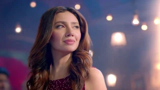 Mahira Khan at  Emporium Mall Lahore HD 1080