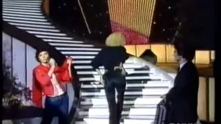 Anna Oxa - Non scendo (Sanremo 1984) prima esibizione