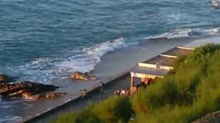 Bienvenue à Guéthary, petit port de pêche sur la côte basque