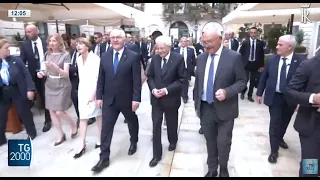 Mattarella e Steinmeier in Sicilia visitano centro di accoglienza