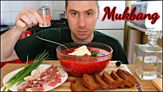 МУКБАНГ БОРЩ ПОД ВОДОЧКУ | ПАРАД ДЕНЬ ПОБЕДЫ | MUKBANG BORSCH | не ASMR | eating show | 먹방