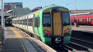 Trains at Clapham Junction 18/10/2022 (SWML/BML)