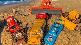 Looking for Disney Pixar Cars On The Rocky Road : Lightning Mcqueen, Cruz, Mater, Guido, Finn, Storm