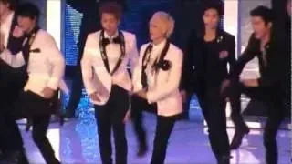 111129 MAMA Super Junior performance (Superman + Mr Simple + Sorry Sorry)