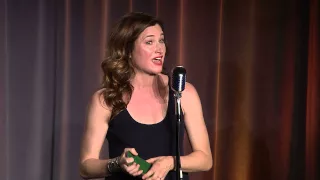 Kathryn Hahn wins the Sir Peter Ustinov Award for Comedy