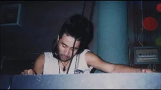 Tsuyoshi Suzuki from Rave Up Radio FG in Paris 1994 / 1995