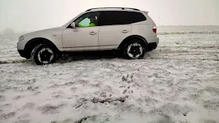 BMW X3 E83 Snow drift