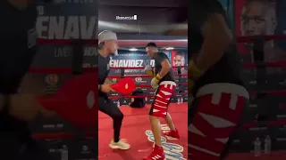 David Benavidez Looking Sharp In The Gym