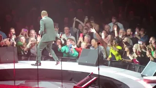 Michael Bublé, Just a Gigolo, Ain't Got Nobody, Nobody but me Allstate Arena, Rosemont, IL 03-17-19