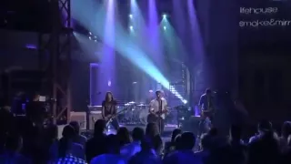 Lifehouse - All In (Live on Lopez Tonight 15th July 2010)