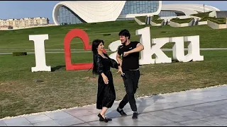 Девушки Танцуют Забавно В Баку Чеченская Лезгинка 2023 ALISHKA ELVIN Dance Lezginka  I Love Baku