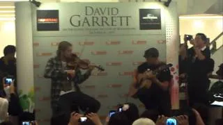 David Garrett - "Ain't no sunshine" and "Summer (Vivaldi)" (Thailand signing section)