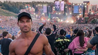 Does Tomorrowland Live Up To The Hype? | 2019 Review