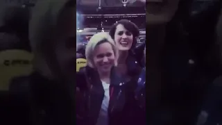 Emilia Clarke & Phoebe Waller-Bridge at Beyoncé’s Concert! #emiliaclarke #daenerystargaryen