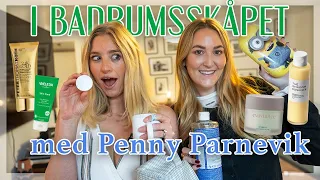 I BADRUMSSKÅPET MED PENNY PARNEVIK