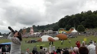 1  Bristol Balloon Fiesta 2011   Skydivers