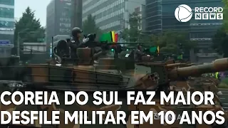 Coreia do Sul faz maior desfile militar em 10 anos