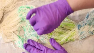 Dyepot Weekly #52 - Drawing on Sock Yarn using Easter Egg Dye Tablets like Crayons