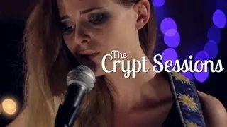 Kyla La Grange - Walk Through Walls // The Crypt Sessions