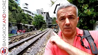 WALKING ON BANGKOK RAILWAY TRACKS - From Phaya Thai To Petchaburi Soi 7