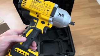 Распаковка Dewalt DCF900