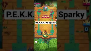 P.E.K.K.A. VS Sparky in Heist Mode - Clash Royale