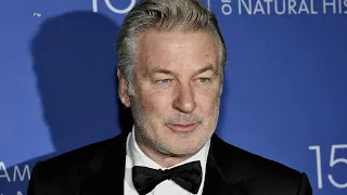 BREAKING: Charges dropped against Alec Baldwin in 'Rust' film fatal shooting