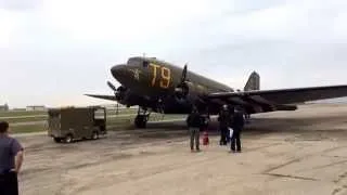 C47 start up on a cold day at Meacham Airport