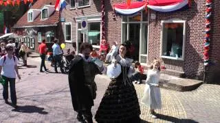 Koninginnedag 2012 Rhenen, bezoek van Hare Majesteit Koningin Beatrix en familie