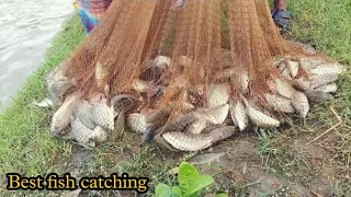 Fishing Video😱😲 || Nice to see the incredible fishing scene of the village boy || cast-net  fishing