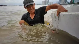 Рыбалка с палкой и коробкой для сетей - особая вьетнамская смекалка!