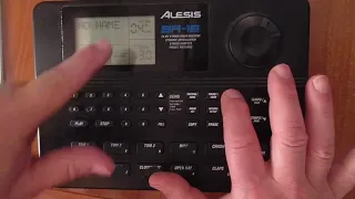 Alesis SR-16 drum machine ,recording your own patterns.