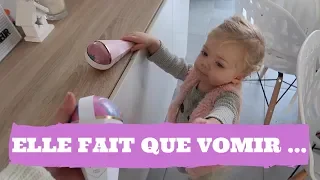 ELLE FAIT QUE VOMIR ! - VLOG FAMILLE 24.11