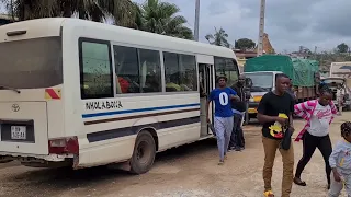 Gabon: Route N 2. Ebel Abanga-Oyem. Nord du pays.